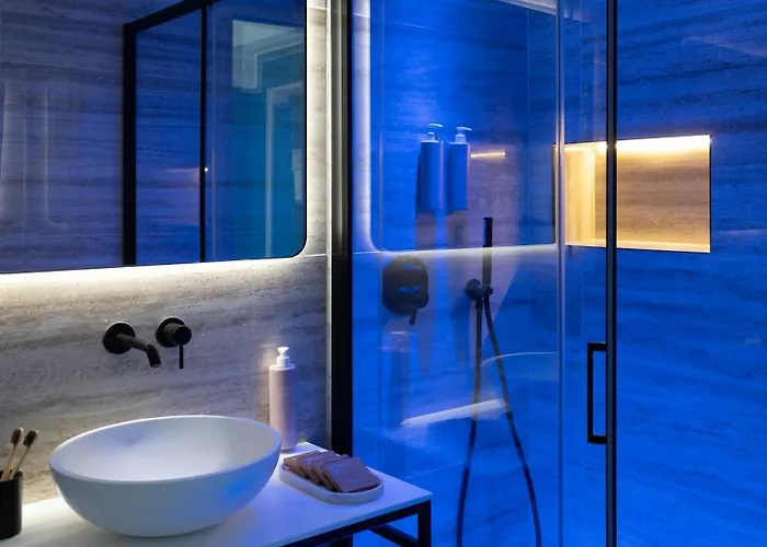 Otel Adoro