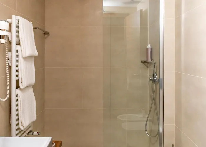 Hotel Adoro