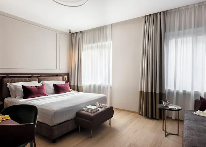 Adoro Hotel